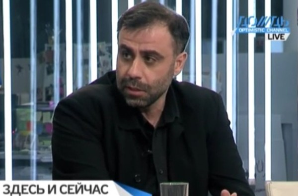 Режиссер Дмитрий Мамулия часто поддерживает благотворительные акции в эфире Режиссер Дмитрий Мамулия часто поддерживает благотворительные акции в эфире