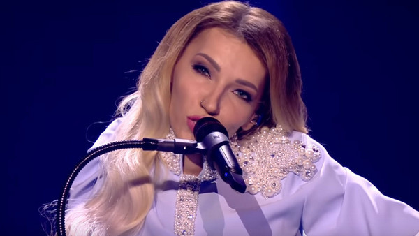 На «Евровидении-2018» Юлия исполнила песню «I Won’t Break»