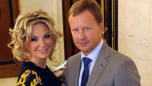 Бракосочетание Марии Максаковой и Дениса Вороненкова состоялось в марте 2015 года
