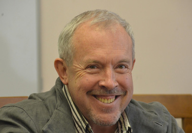 Макаревич: «Вижу тявканье по поводу уехавших. Россия – это Алла, Максим, Чулпан, а не вы, мудачье!»