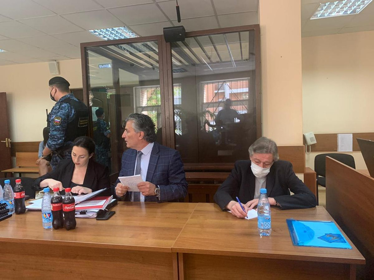 По словам Вассермана, суд над Ефремовым превратился в фарс По словам Вассермана, суд над Ефремовым превратился в фарс