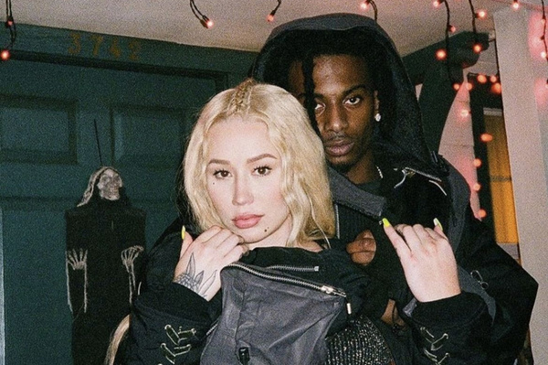 Игги Азалия и Playboi Carti начали встречаться в 2018 году Игги Азалия и Playboi Carti начали встречаться в 2018 году