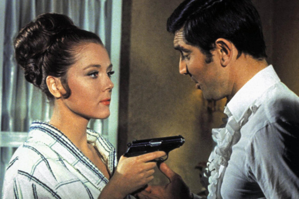 Актриса сыграла жену агента 007 в фильме «На секретной службе ее Величества» 
