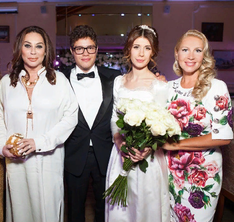 Екатерина Одинцова женила сына