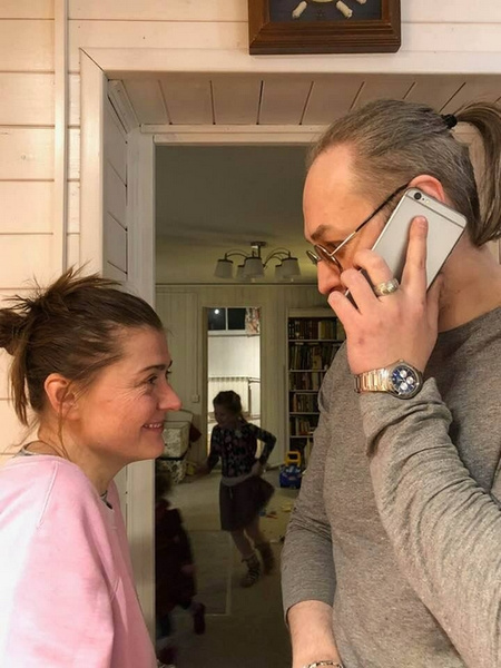 Мария Голубкина и Борис Ливанов решили отложить свадьбу до лучших времен Мария Голубкина и Борис Ливанов решили отложить свадьбу до лучших времен