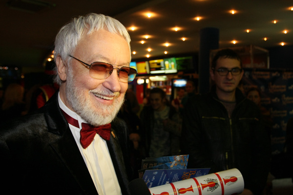 Георгий Юнгвальд-Хилькевич на премьере фильма «Возвращение мушкетеров, или Сокровища кардинала Мазарини» Георгий Юнгвальд-Хилькевич на премьере фильма «Возвращение мушкетеров, или Сокровища кардинала Мазарини»