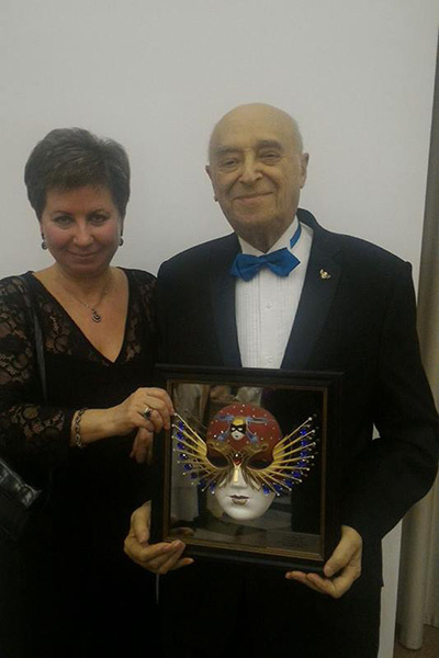 В этом году Владимир Этуш стал лауреатом престижной театральной премии «Золотая маска»