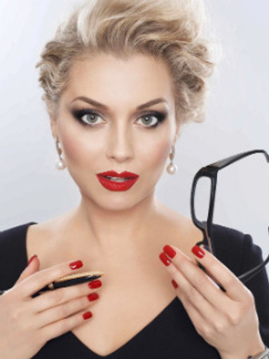 Лена Ленина