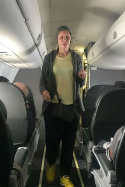 Татьяна Васильева на борту самолета 