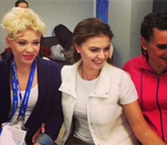 Алина Кабаева и Елена Исинбаева смотрели Олимпиаду за кулисами