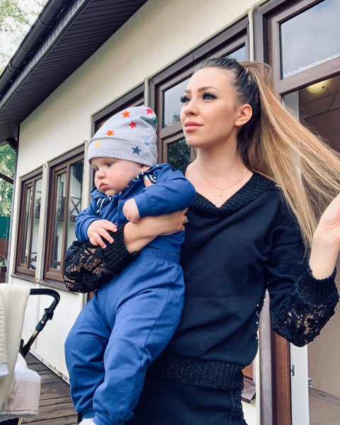 Алена Рапунцель с сыном Алена Рапунцель с сыном