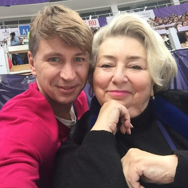 Татьяна Тарасова воспитала много звездных учеников, но Ягудина многие считают ее любимчиком Татьяна Тарасова воспитала много звездных учеников, но Ягудина многие считают ее любимчиком