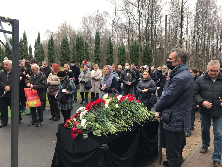 Многие вспоминают о режиссере добрыми словами Многие вспоминают о режиссере добрыми словами