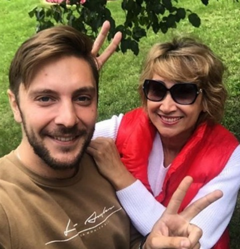 Лариса Копенкина с сыном Юрием Лариса Копенкина с сыном Юрием