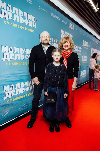 Elena Biryukova with her husband Ilya Khoroshilov and daughter Aglaia
