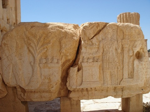 С апреля начнется работа по восстановлению памятников Пальмиры