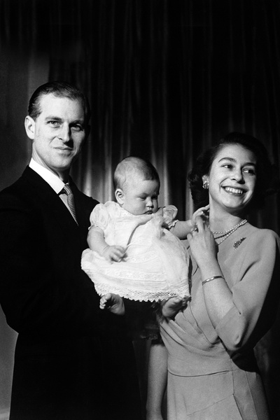 История длиною в век: фотографии принца Филиппа с рождения и до 99-летия