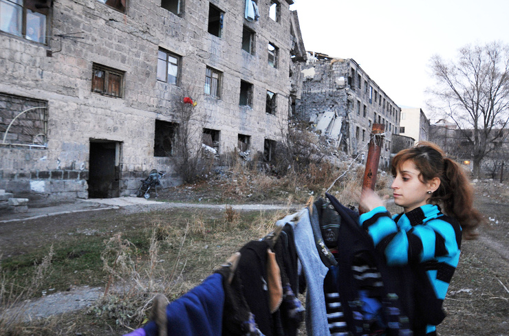 «Мужчины выли, лежа на груде камней своих домов»: ужасы землетрясения в Спитаке, унесшего 25 тысяч жизней