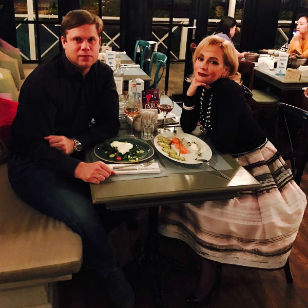 Неожиданно для всех пара отпраздновала 11 лет со дня свадьбы Неожиданно для всех пара отпраздновала 11 лет со дня свадьбы