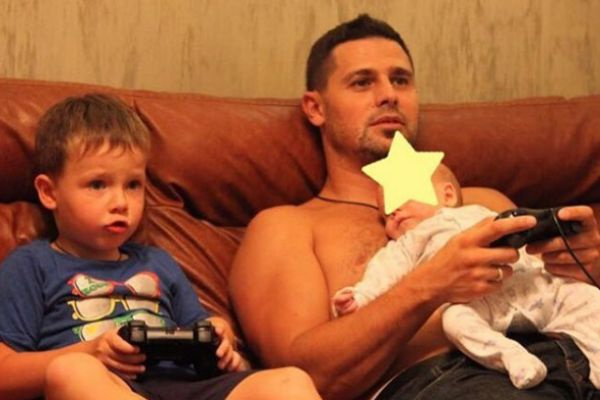 Сергей проводит много времени с сыновьями Сергей проводит много времени с сыновьями