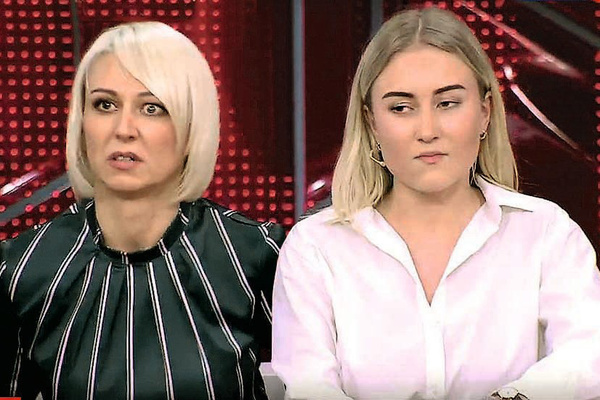 Юлия не против, чтобы Варя общалась с отцом. Однако Игорь не хочет встречаться с наследницей Юлия не против, чтобы Варя общалась с отцом. Однако Игорь не хочет встречаться с наследницей