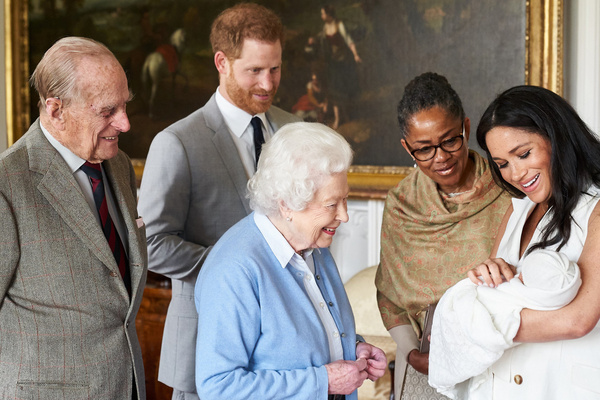 15 милых фото принца Арчи или как живет самый обсуждаемый ребенок Великобритании