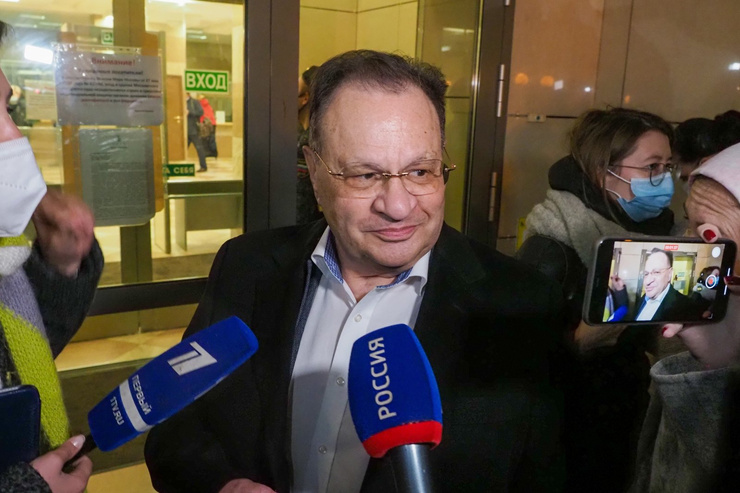 Адвокат актера Петр Хархорин Адвокат актера Петр Хархорин